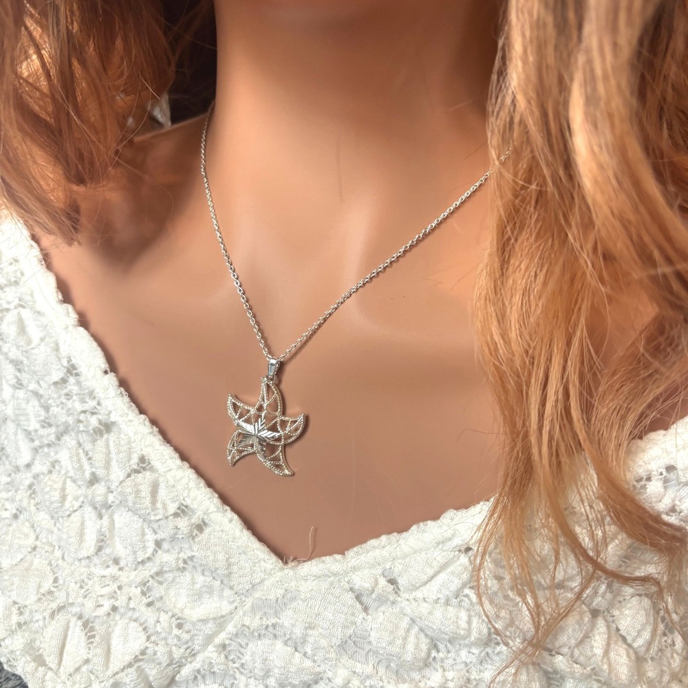 Beachy Starfish Necklace Silver Tone Filigree Pendant Mermaidcore Beachy 21793